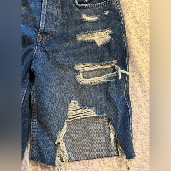 We The Free Big Sur Coast Boyfriend Shorts Denim Destroyed size 25 Free People - Picture 8 of 9